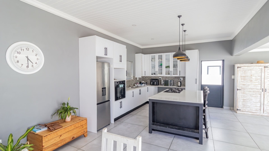 To Let 3 Bedroom Property for Rent in Atlantic Sands Private Estate Western Cape